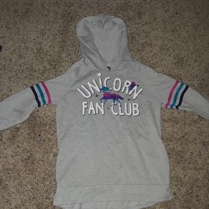 Grey "unicorn fam club" shirt with hood